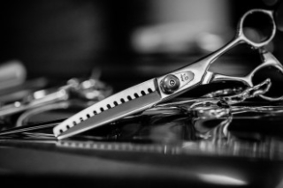 Authentiek scharen waarmee deze kapper uit Weert werkt